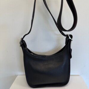 Coach vintage bag # 9950 black leather